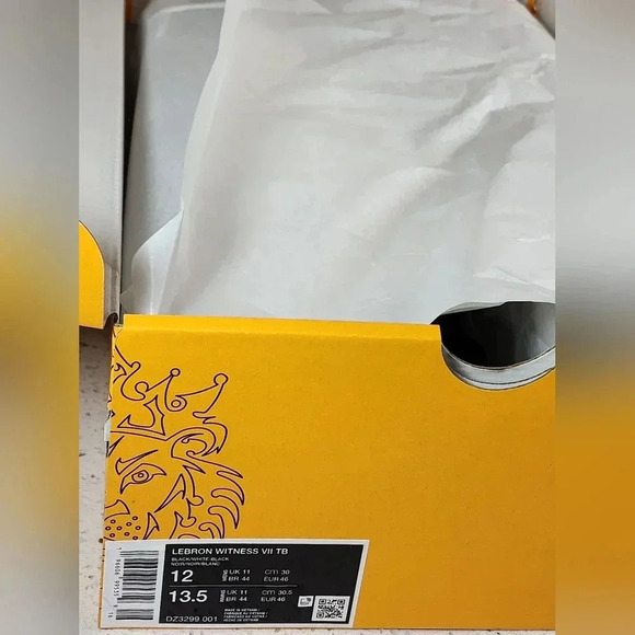 Nike Lebron Witness VII 7 Black & White Men's Size 12.0 DZ3299 001 - Picture 10 of 11